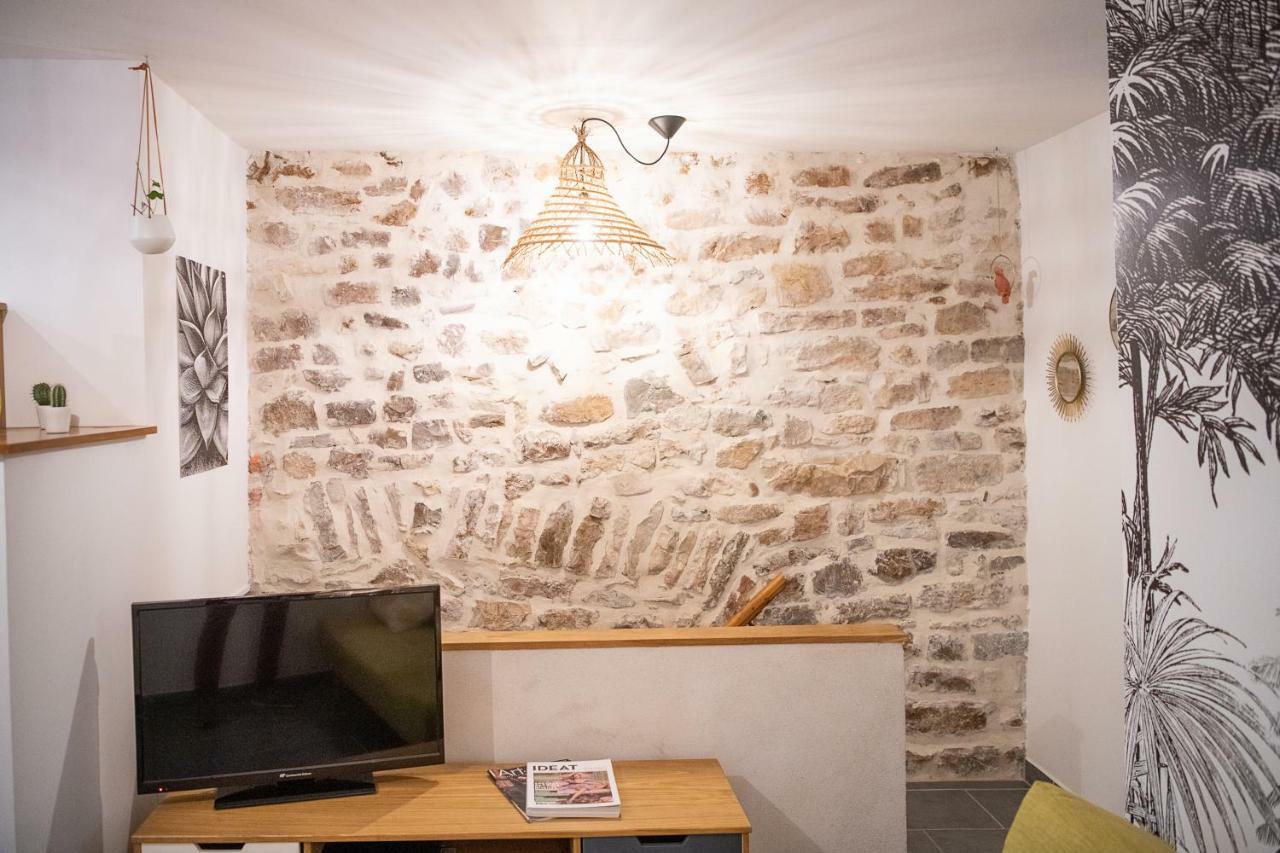 Appartement Denim Nîmes Eksteriør bilde